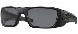 Sunglasses - Oakley - FUEL CELL OO9096 - 9096-05 MATTE BLACK // GREY POLARIZED